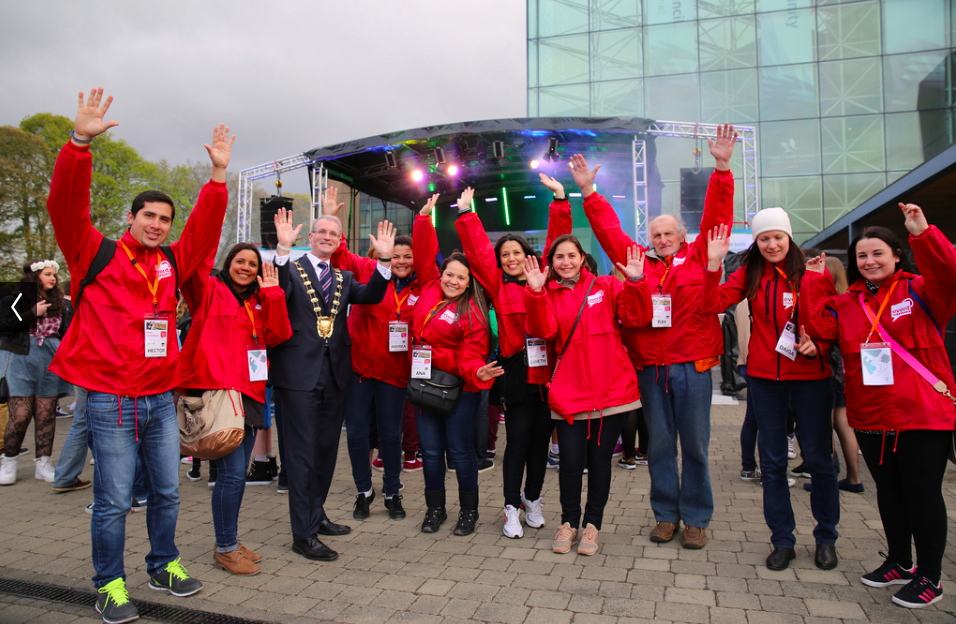 Mayor of Fingal, Cllr. Kieran Dennison with Event Volunteers at the launch of National Volunteering Week at Springbreak D15 in Blanchardstown